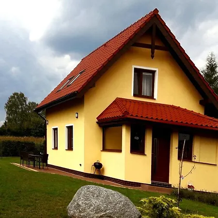 Letniskowy W Tumianach Сasa de vacaciones Tumiany